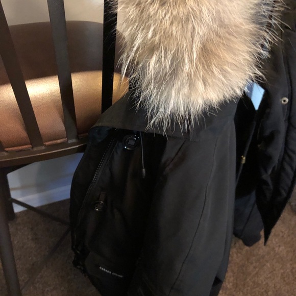 Canada goose women’s bomber - Picture 2 of 5